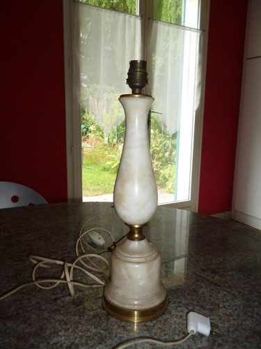 Tres beau pied lampe en - tres,