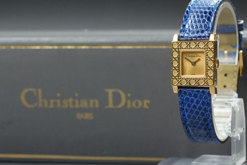 Avec boite ceinture bleue - avec,