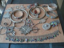 Lot bijoux anciens Ethnique Berbère ancien argent massif Corail Rouge 727,7Grs