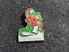 f PINS PIN  FOOTBALL SOCCER