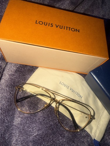 Authentic louis vuitton - louis, the