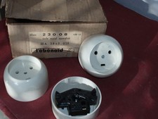 Prise Femelle blanche