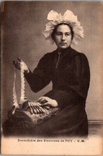 *68734 cpa 43 Dentellière des environs de Puy