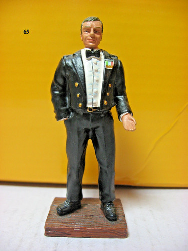 Figurine hachette 65 - figurine,