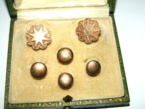 Lot boutons manchettes - de, de