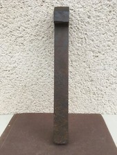 Ancien gros sabot de portail / A sceller / En fer plein / Quincaillerie