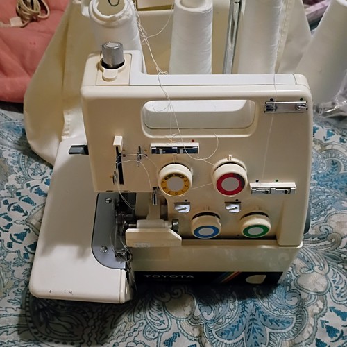 Toyota 4 thread overlock - 4,