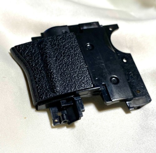 Side slot door cover - side,