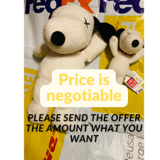 Peluche UNIQLO x Kaws Peanuts