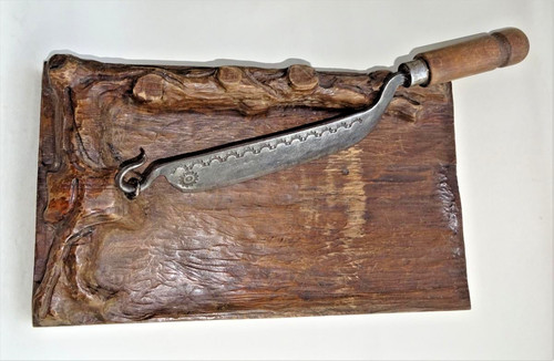 Joli tranche pain - pain, sculptÉ