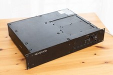 ? Relais UHF Kenwood TKR-850 – Avec alimentation et rack – Sans duplexeur ?