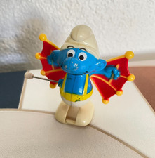 ⁂   SCHTROUMPF Ailes de