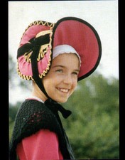 SAINT-VICTOR (03) ENFANT avec COIFFE-BONNET en costume traditionnel Bourbonnais