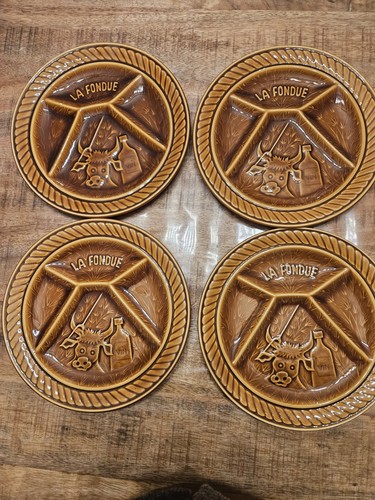 Lot assiettes à - ​lot,