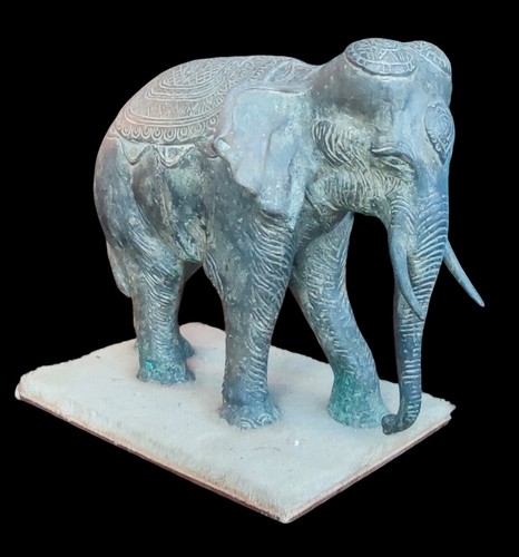 Ancienne grande statue - grande,