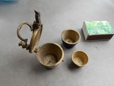 Ancienne boîte de poids, pile