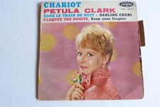 45 TOURS PETULA CLARK "CHARIOT" EPL 8000 / BON ÉTAT