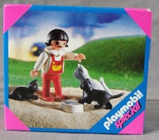 PLAYMOBIL 4605 ENFANT CHATON