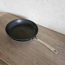 GRANDE POELE BRABANTIA ALUMINIUM FORGÉ REVÊTEMENT ANTI ADHERENT 28 CM 