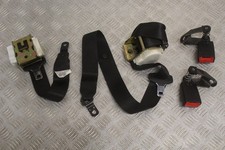 Jeu ceinture securité arriere