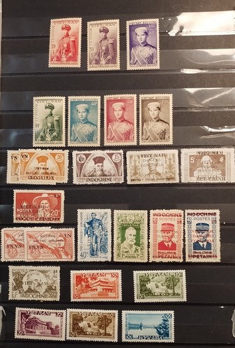 Lot 0305na23 25 timbres - 0305na23,