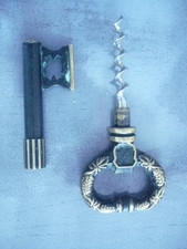 tire bouchon clef métal