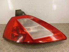 Feu arriere principal gauche