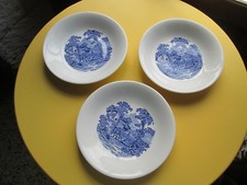 3 assiettes creuses à calotte