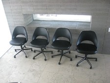 Knoll (4) Saarinen Executive
