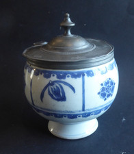 Pot à tabac ?  en Porcelaine