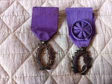 Ordre des Palmes Académiques, Médailles de Chevalier et d'officier 