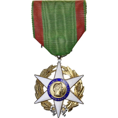 France médaille mérite - du,