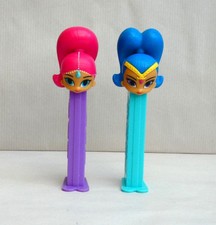 lot 2 distributeurs PEZ