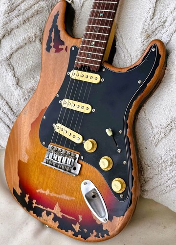 Custom jsn stratocaster relic - jsn,