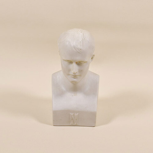 Sculpture biscuit buste - sculpture, en