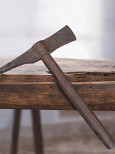 Ancienne hache piolet de mineur fin XIXe vintage outil rétro collection