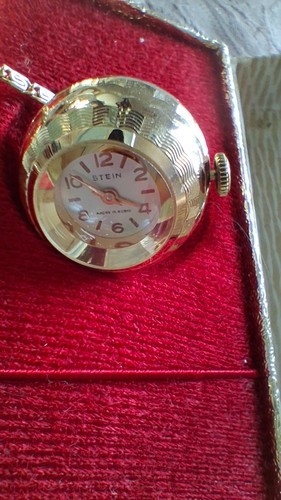Montre pendentif boule - pendentif, année