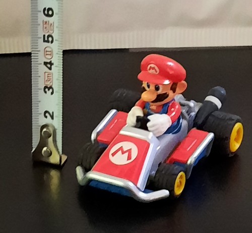 Figurine mario kart très bon - très,