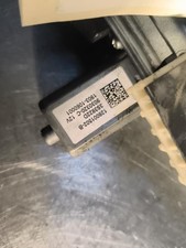 Leve vitre mecanique avant gauche RENAULT TRAFIC 3 COURT PHASE 1 807216280R