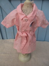 CIRE VETEMENT POUPEE Modes & Travaux  Bella  Gégé ou autre / griffé "K-WAY 40"