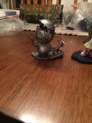 Tim burton tragic toys robot - burton,