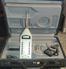 Bruel & Kjaer  SOUND LEVEL METER TYPE 2231