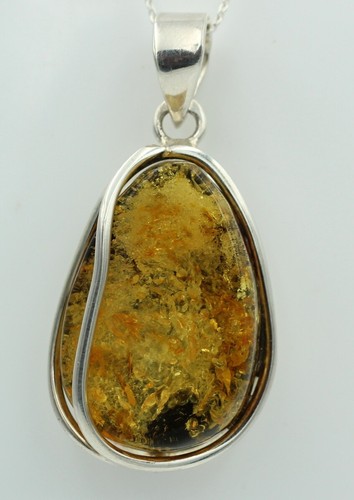 Magnifique pendentif ambre - magnifique,