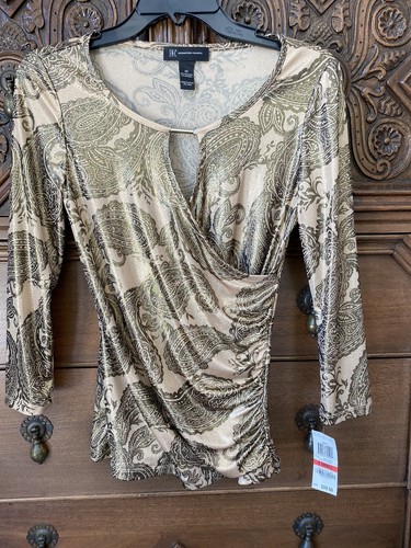 Gold paisley pleated top - gold,