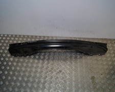 Barre de renfort de collision