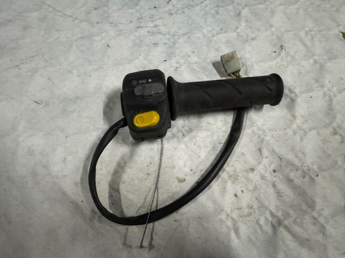 Commodo droit peugeot 100 - peugeot,