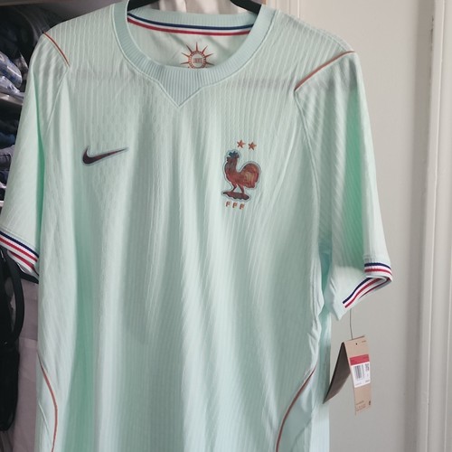 France 2026 away player - france,