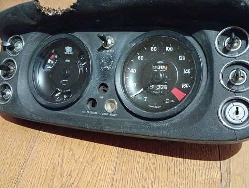 Rover v8 coupé - p5,