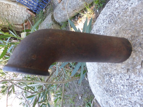 Ancien goulot bec fontaine - ancien,
