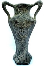 *  Vase Art NOUVEAU régule